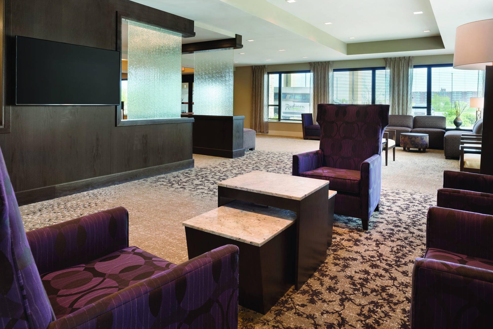 Holiday Inn Chicago Schaumburg By Ihg Exterior photo